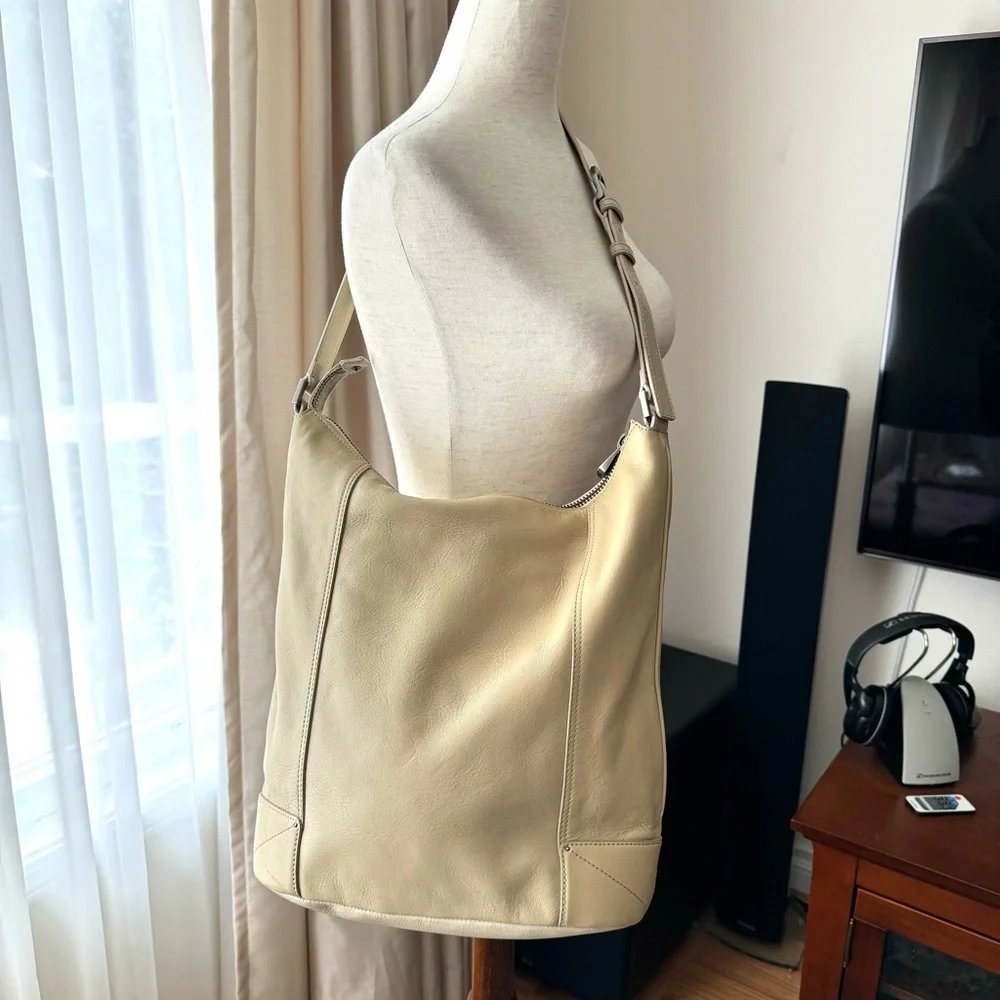 Pour La Victoire Large Bag